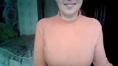 awesomeladyy online show from December 3, 8:49 am