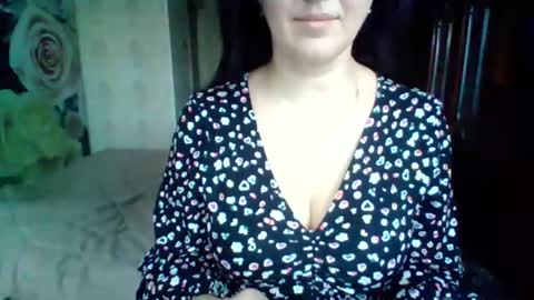 awesomeladyy online show from January 8, 6:52 am