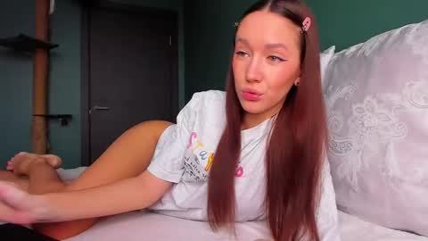 Awgustina online show from February 9, 9:47 am