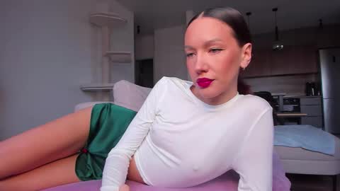 Awgustina online show from October 20, 7:31 am