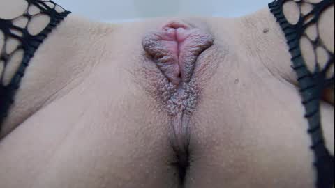 Alexa online show from December 1, 9:25 am