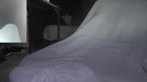 Axel online show from May 24, 1:43 am