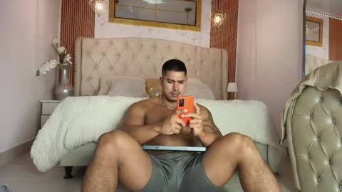 Axel Daviss online show from April 23, 4:42 pm