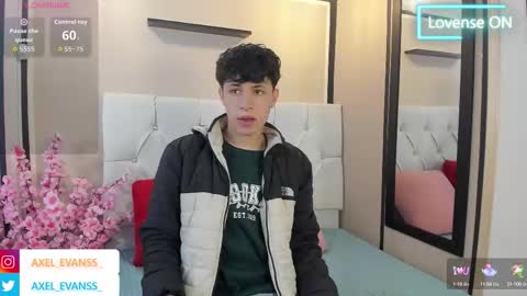 Snapshot of axel_evanss chatting on September 29, 11:48 am Axel Evanss online show from September 29, 11:48 am