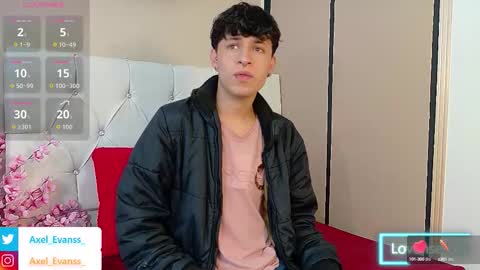 Snapshot of axel_evanss chatting on October 9, 12:14 pm Axel Evanss online show from October 9, 12:14 pm