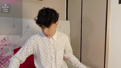 Snapshot of axel_evanss chatting on October 24, 11:17 am Axel Evanss online show from October 24, 11:17 am