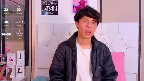 Snapshot of axel_evanss chatting on November 13, 12:04 pm Axel Evanss online show from November 13, 12:04 pm