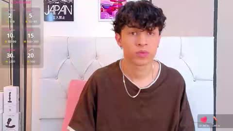 Snapshot of axel_evanss chatting on November 14, 12:37 pm Axel Evanss online show from November 14, 12:37 pm