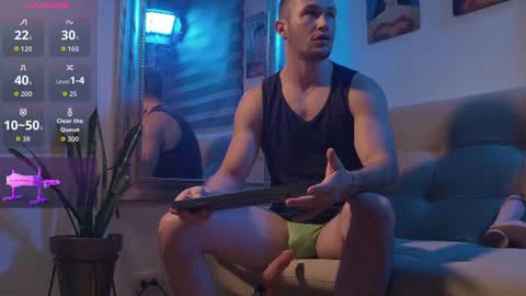 Axel Fairchaild online show from June 21, 11:02 am
