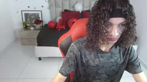 Snapshot of axel_fox7 chatting on February 13, 11:12 pm Axel online show from February 13, 11:12 pm