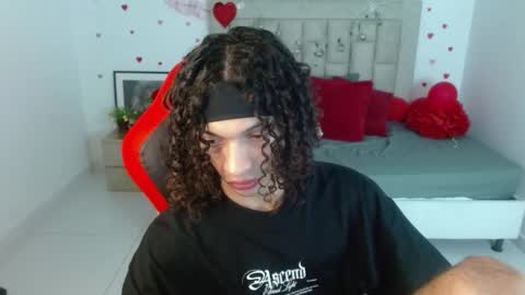 Snapshot of axel_fox7 chatting on February 27, 11:38 pm Axel online show from February 27, 11:38 pm