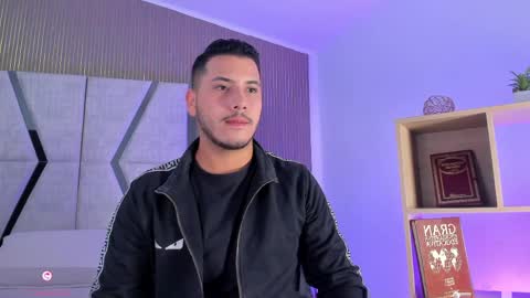 axel_grey_ online show from April 6, 12:50 pm