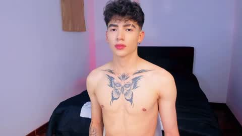 Axel online show from August 9, 8:36 pm