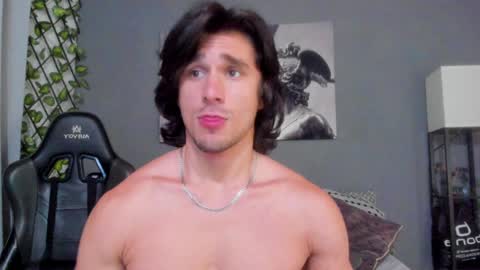 Axel online show from December 23, 12:03 am