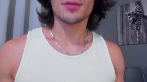 Axel online show from December 24, 4:00 am