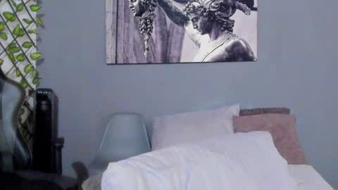 Axel online show from February 7, 2:19 am