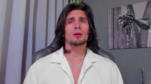 Axel online show from March 2, 9:22 pm