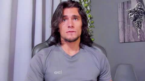 Axel online show from March 4, 9:43 pm