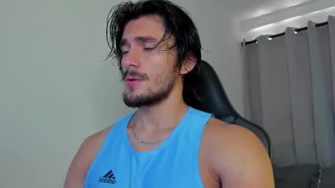 Axel online show from October 2, 3:41 pm