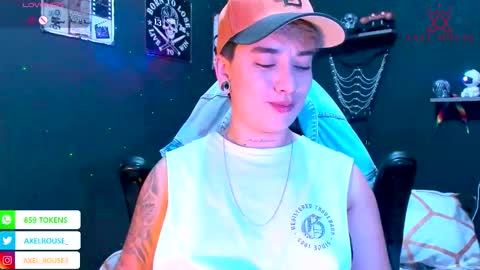 Snapshot of axel_rouse1 chatting on January 18, 10:35 pm Axel Rouse online show from January 18, 10:35 pm