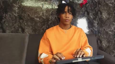 AXEL SILVA online show from December 21, 12:45 pm