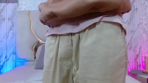 AXEL  online show from January 14, 12:00 pm