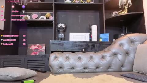 Axel  online show from May 16, 10:36 am