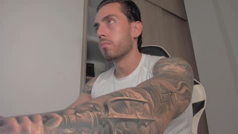 Snapshot of axelblaze_1 chatting on March 14, 1:49 pm axelblaze_1 online show from March 14, 1:49 pm