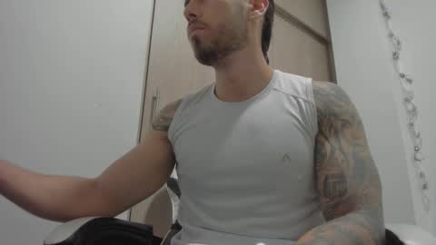 Snapshot of axelblaze_1 chatting on March 21, 12:10 pm axelblaze_1 online show from March 21, 12:10 pm