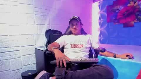 Axell Cross2 online show from October 3, 2:08 am