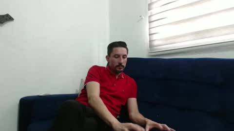 Axel Rose online show from February 15, 7:21 pm