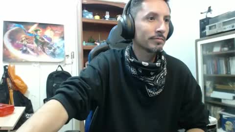 Snapshot of axell_rosee chatting on May 6, 11:21 pm Axel Rose online show from May 6, 11:21 pm