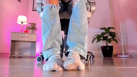 Snapshot of axellcollins chatting on October 12, 10:20 pm im your little femboy ALEX online show from October 12, 10:20 pm