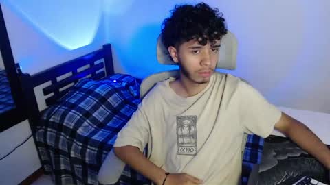 axelldark online show from April 6, 7:26 pm