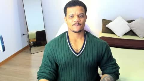 Snapshot of axelldasilva chatting on May 24, 12:37 am AXEL DA SILVA online show from May 24, 12:37 am