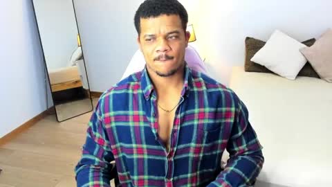 Snapshot of axelldasilva chatting on May 26, 11:56 pm AXEL DA SILVA online show from May 26, 11:56 pm