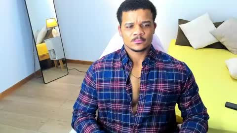 Snapshot of axelldasilva chatting on June 4, 1:11 am AXEL DA SILVA online show from June 4, 1:11 am