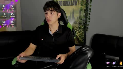 Snapshot of axelraven chatting on December 6, 2:06 pm Axel Raven online show from December 6, 2:06 pm