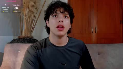 Snapshot of axelraven chatting on October 9, 7:45 pm Axel Raven online show from October 9, 7:45 pm