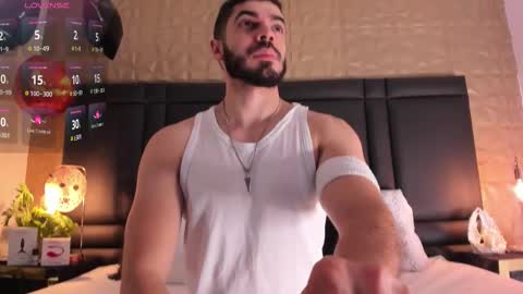 Axel Thompsom online show from October 18, 12:39 pm