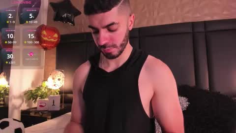 Axel Thompsom online show from October 29, 11:56 am