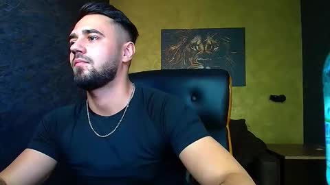 Snapshot of axelwaylon chatting on October 10, 11:20 am AxelWaylon online show from October 10, 11:20 am