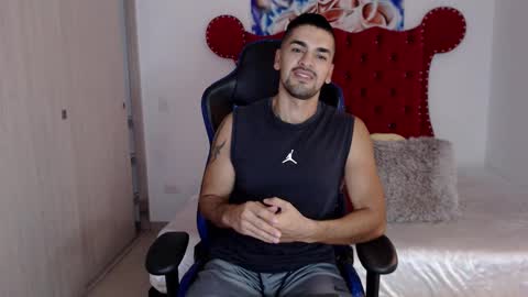 Axel online show from February 19, 11:17 am