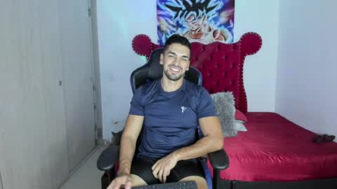 Axel online show from May 4, 10:44 am