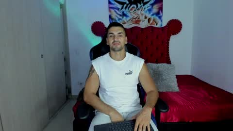 Axel online show from May 9, 11:21 pm