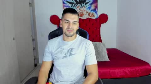Axel online show from June 1, 11:23 am