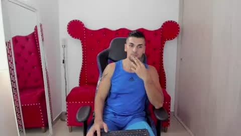 Axel online show from June 26, 8:13 pm