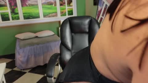 Axhley online show from February 2, 4:48 am