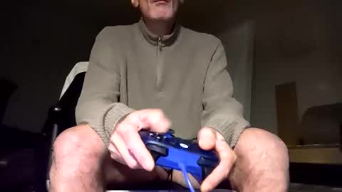 axion13 online show from December 1, 3:17 pm