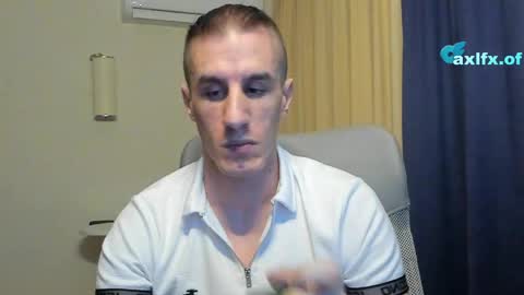 Snapshot of axl_fx chatting on April 17, 10:35 pm Axl online show from April 17, 10:35 pm